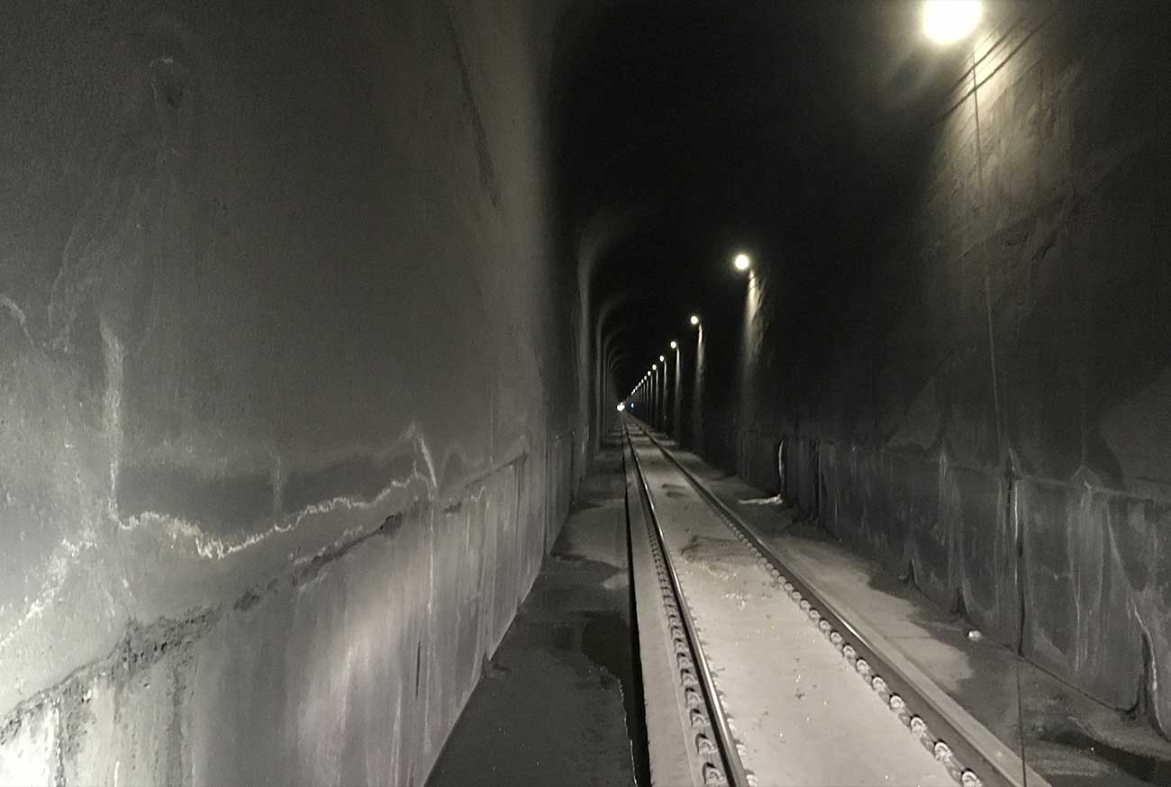 The busy 9-mile rail tunnel in Rogers Pass required the replacement of their HPS lights.